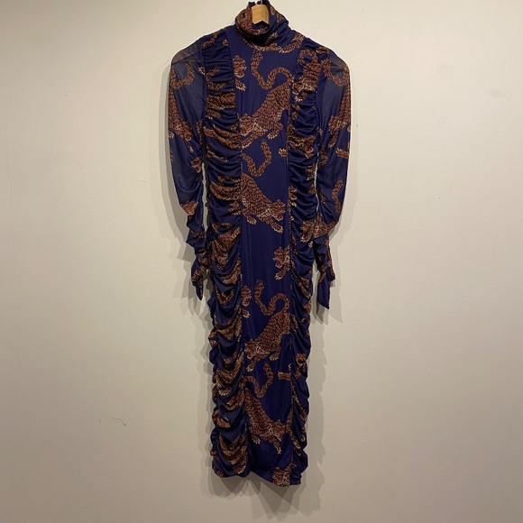 Farm Rio Leopard Long Sleeve Midi Dress - Picture 3 of 8